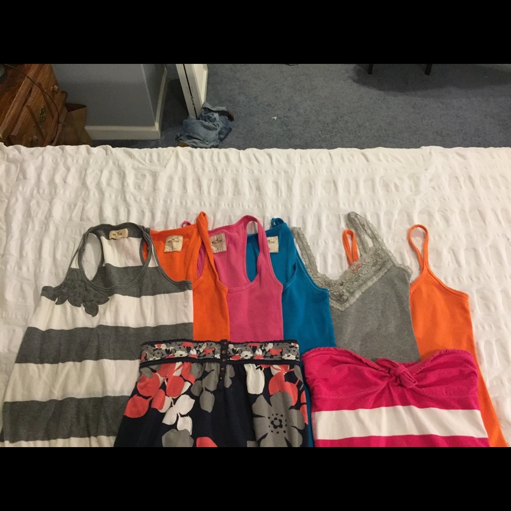 8 Hollister tops. Tank and tube S-M